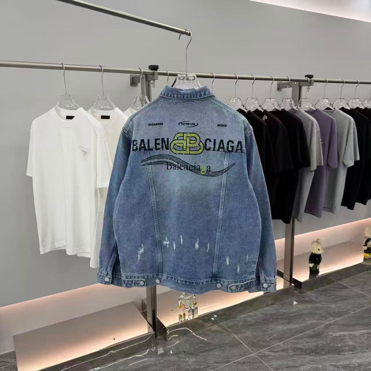 Balenciaga 100% Imported Heavy Denim Fabric front Back Heavy Leather Patch Very Premium Surplus Jacket