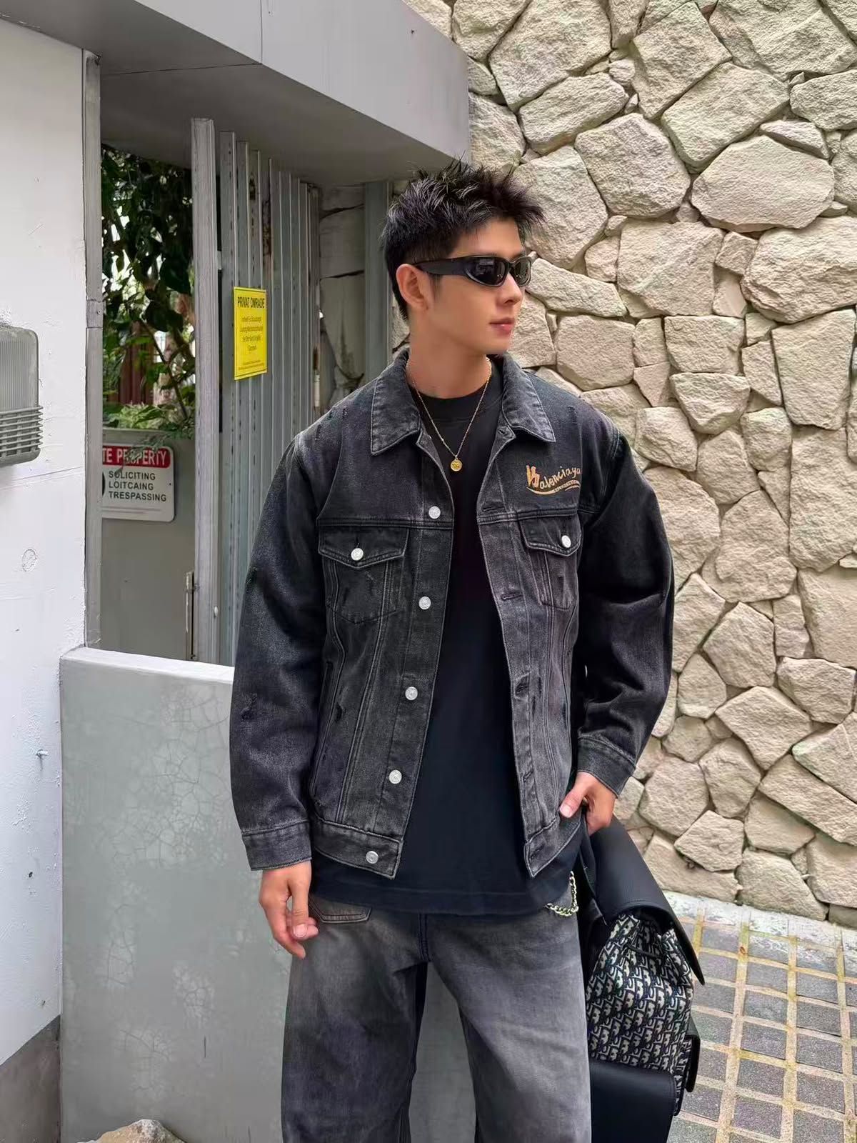 Balenciaga 100% Imported Heavy Denim Fabric front Back Heavy Leather Patch Very Premium Surplus Jacket