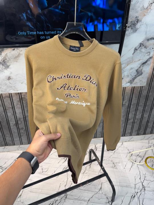 Christian Dior Sweatshirt Store Article